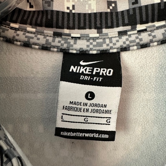 Nike Pro Dri-Fit Aztec Half Zip Pull Over Thumbholes Logo Pullover Women's Sz. L - Picture 3 of 13